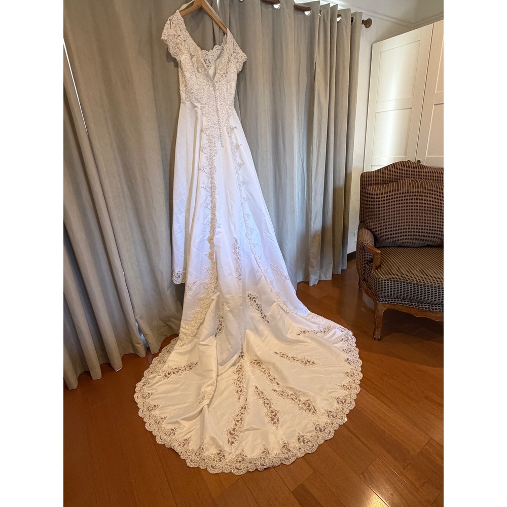 Vintage Michaelangelo Wedding Dress 16 White Beaded Satin Cathedral Train Gown